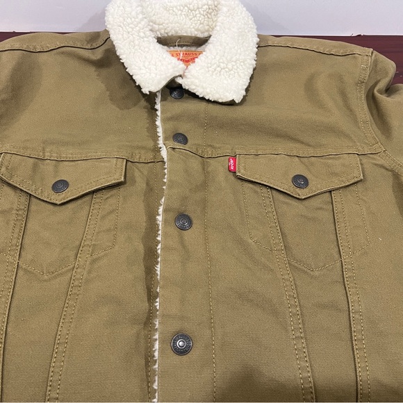 Levi’s Sherpa Lining, Denim Jacket, Medium - Picture 5 of 17